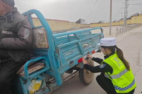 桂林三轮车爆料新闻报道,揭露城市交通乱象背后的真相  第3张
